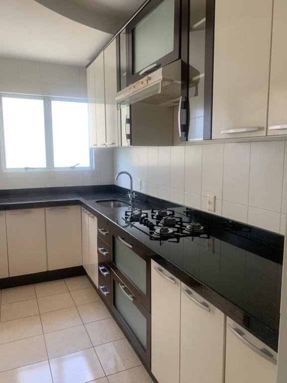 Apartamento à venda com 3 quartos, 104m² - Foto 3