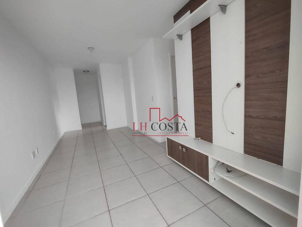 Apartamento à venda com 3 quartos, 70m² - Foto 5