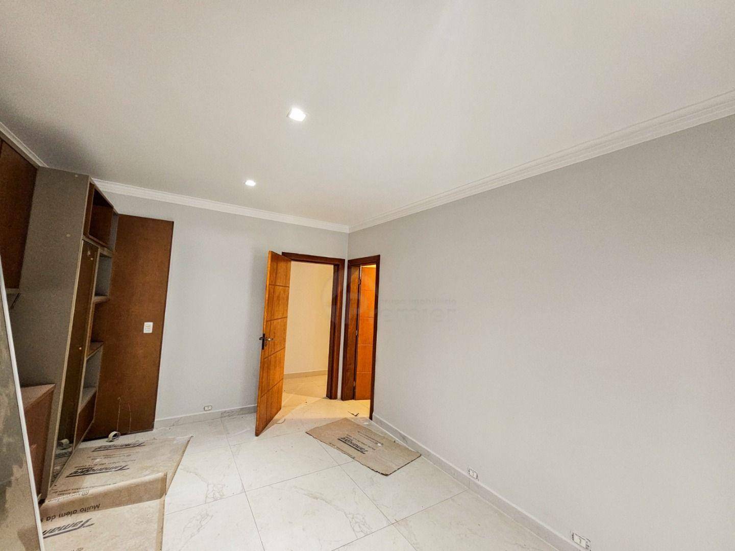 Casa à venda com 6 quartos, 428m² - Foto 19