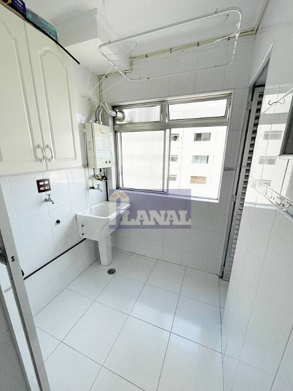 Apartamento à venda com 2 quartos, 60m² - Foto 12