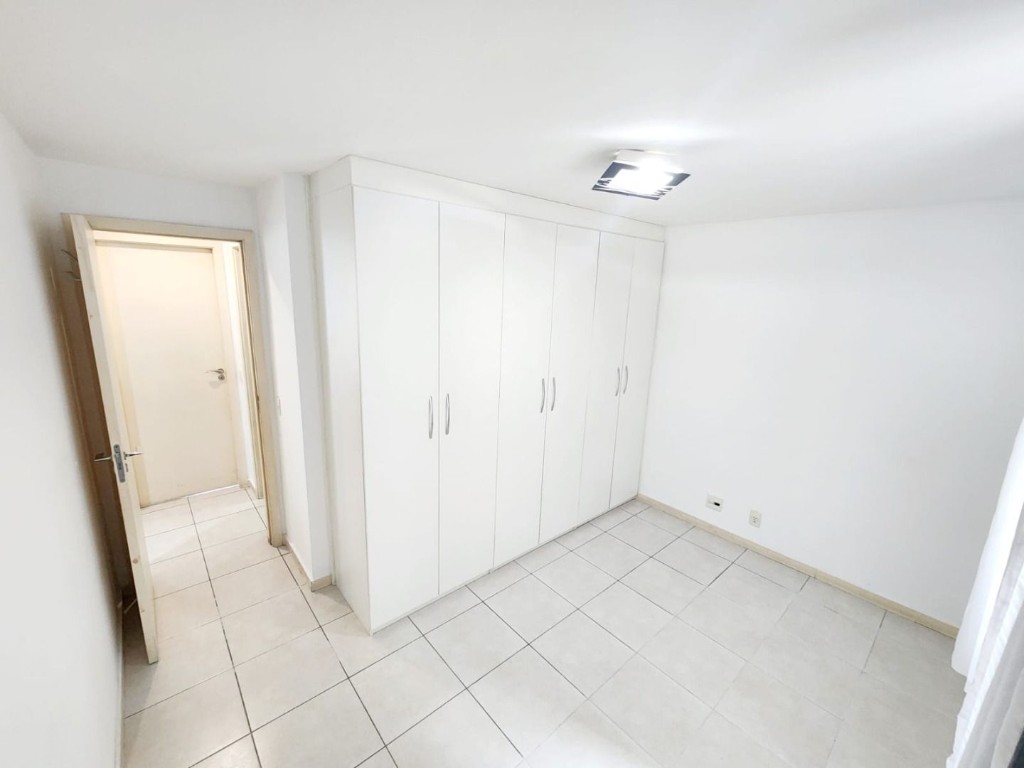 Apartamento à venda com 2 quartos, 83m² - Foto 19