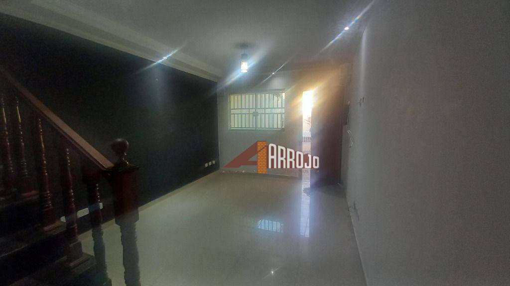 Sobrado à venda com 2 quartos, 67m² - Foto 5