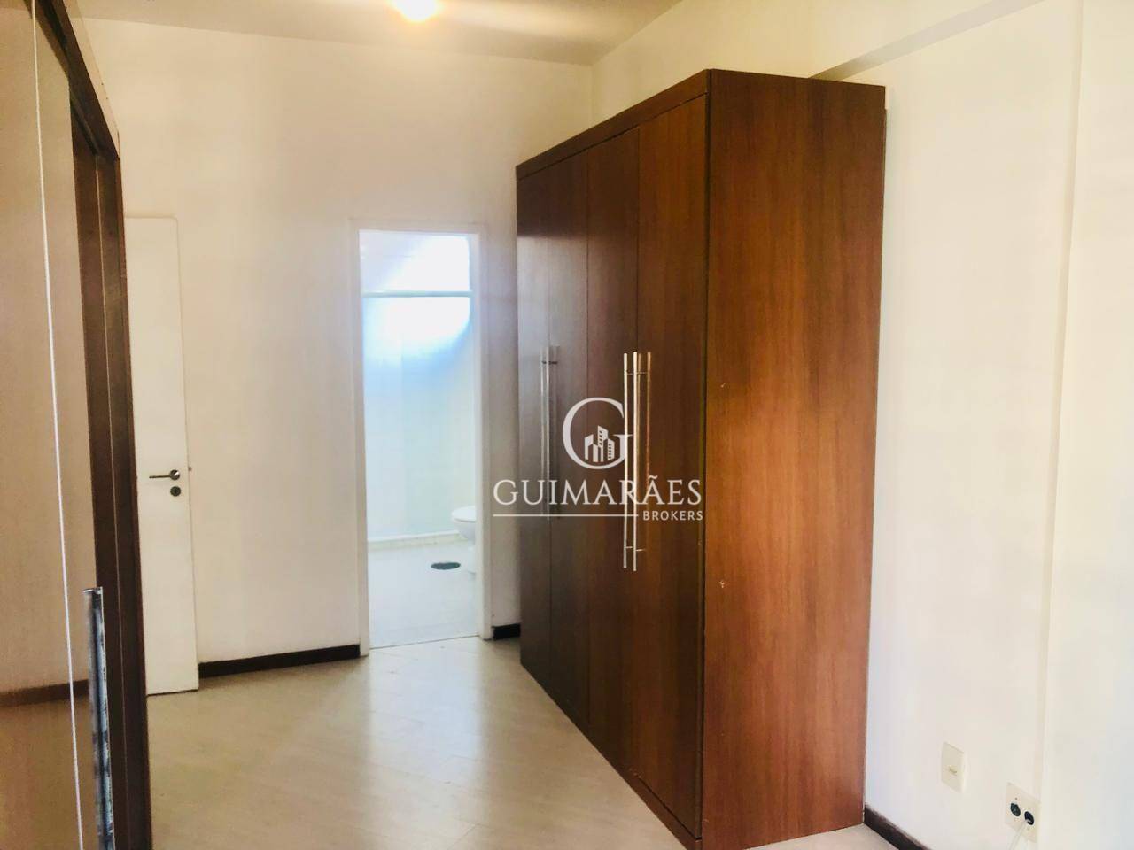 Apartamento à venda com 2 quartos, 90m² - Foto 3