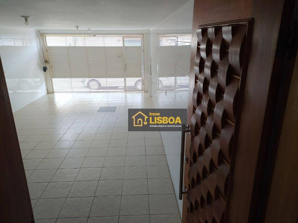 Sobrado à venda com 3 quartos, 200m² - Foto 3