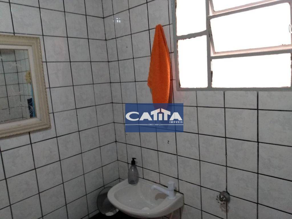 Casa à venda com 6 quartos, 220m² - Foto 27