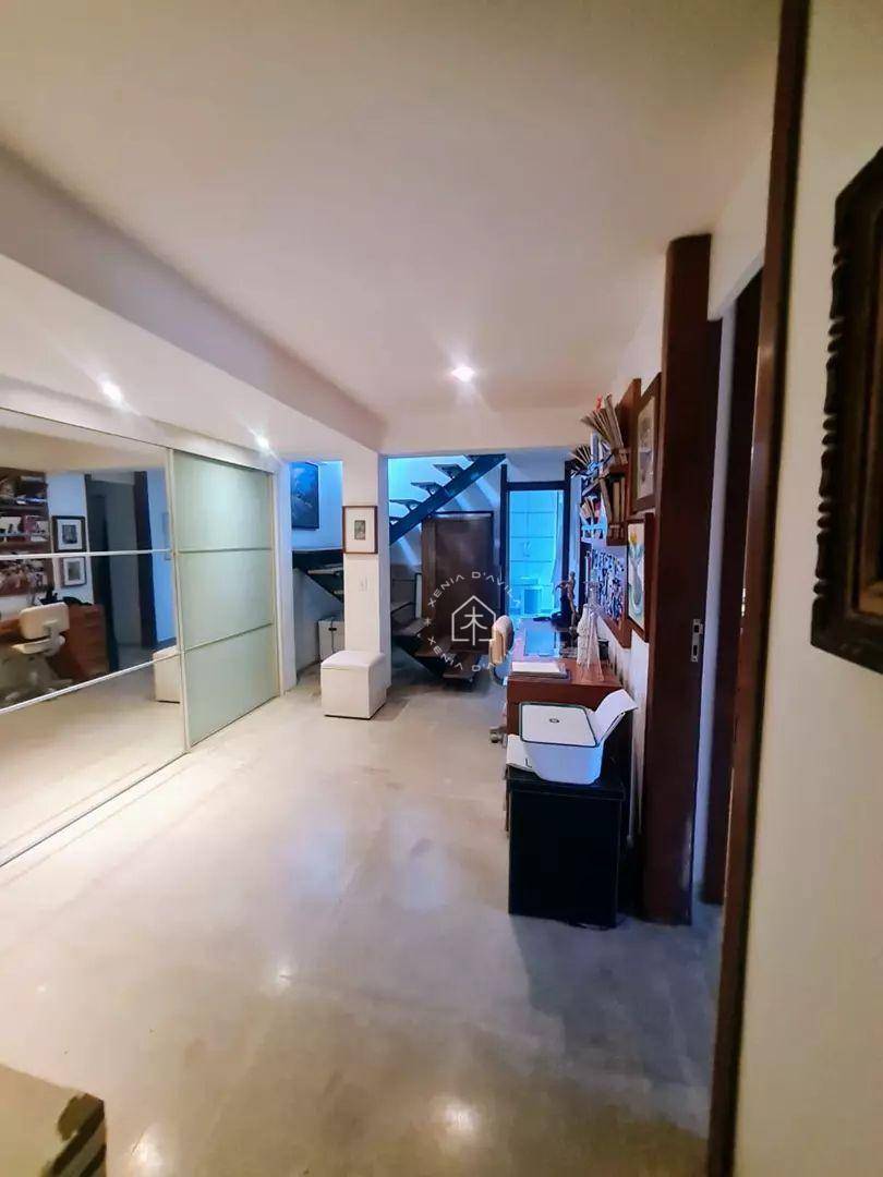 Casa de Condomínio à venda com 4 quartos, 400m² - Foto 24