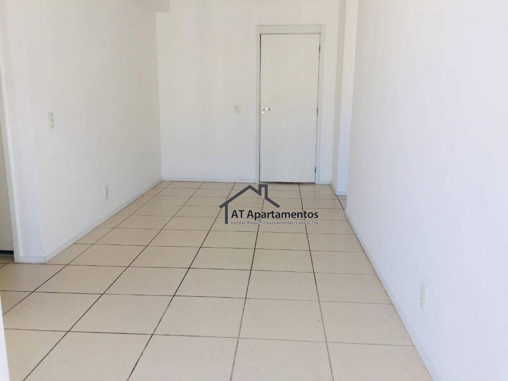 Apartamento à venda com 2 quartos, 58m² - Foto 5