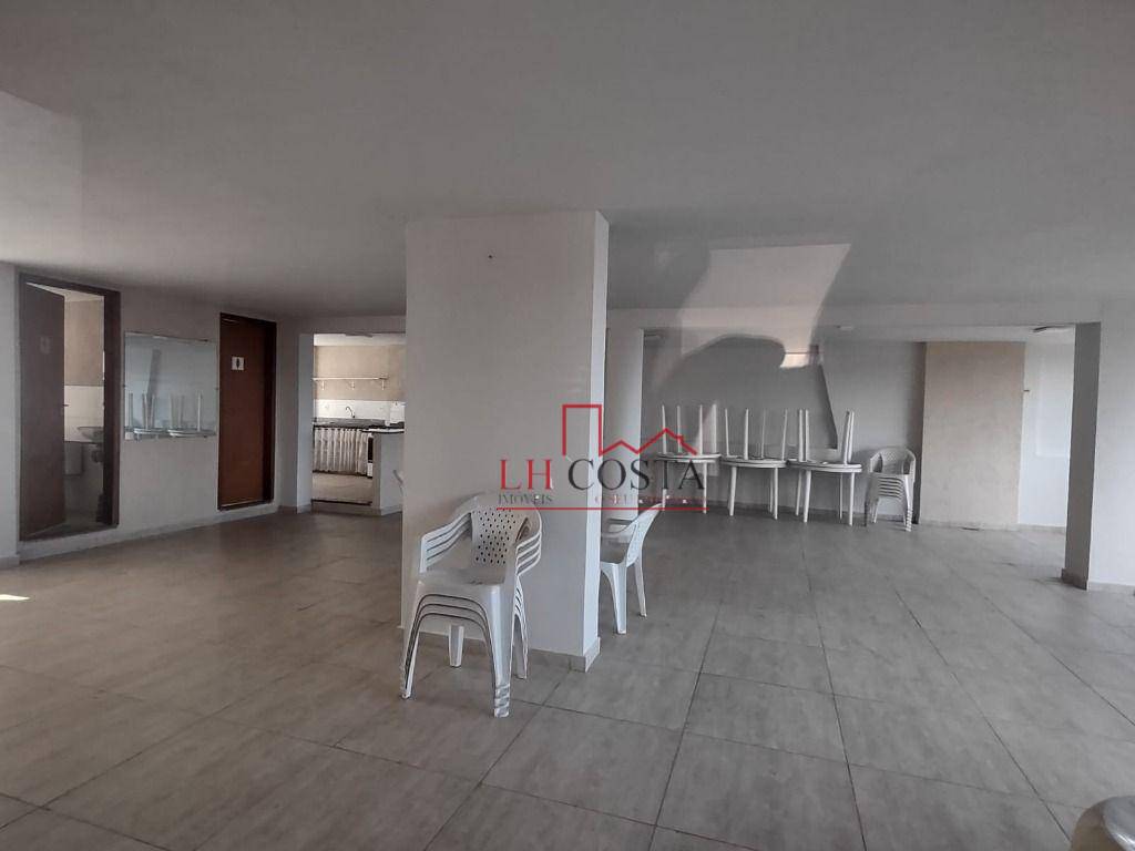 Apartamento à venda com 2 quartos, 70m² - Foto 22