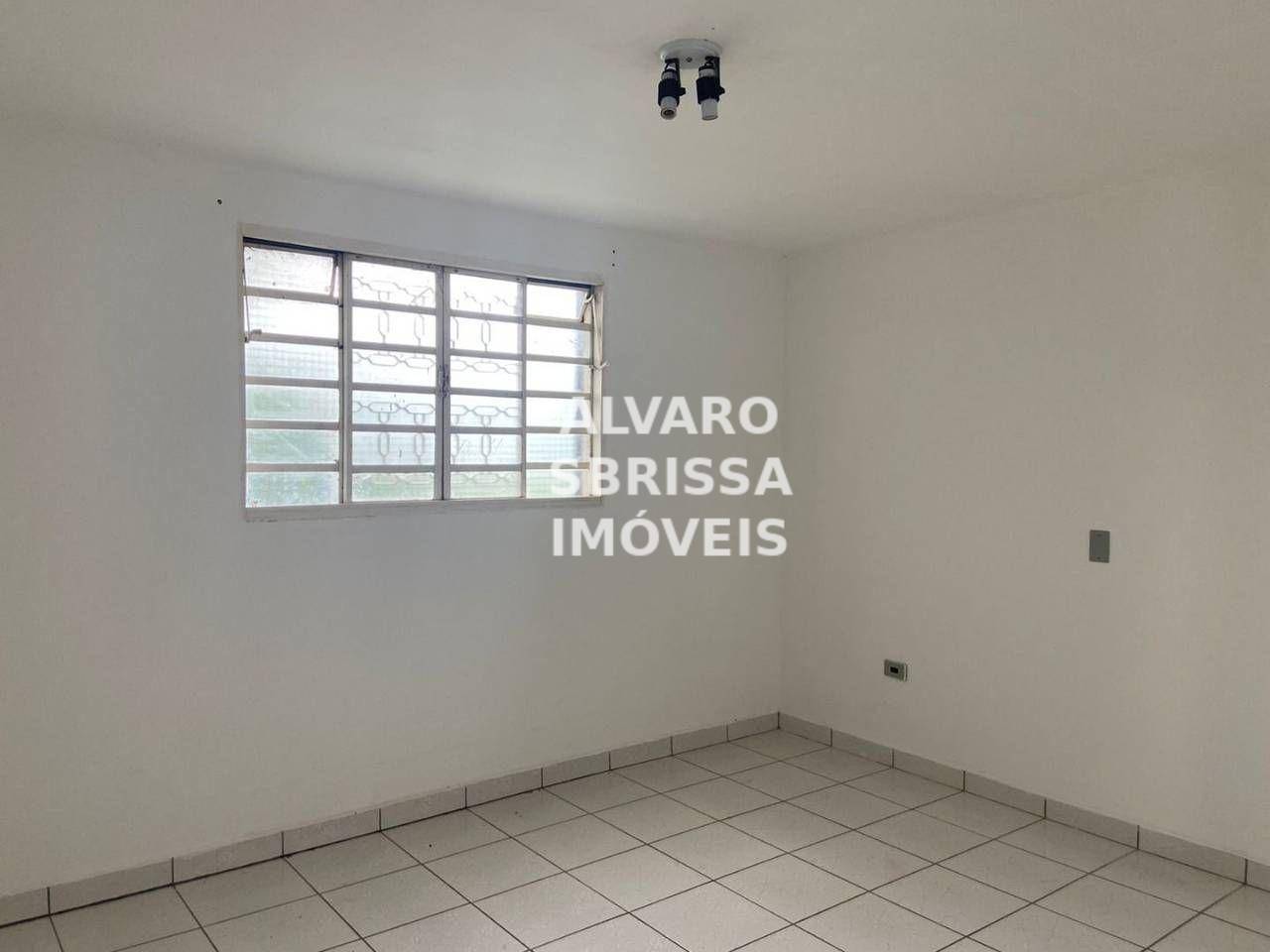 Casa à venda com 4 quartos, 230m² - Foto 20