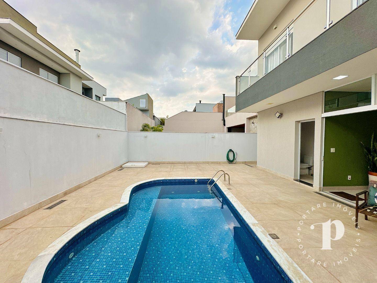 Casa de Condomínio à venda com 3 quartos, 323m² - Foto 18