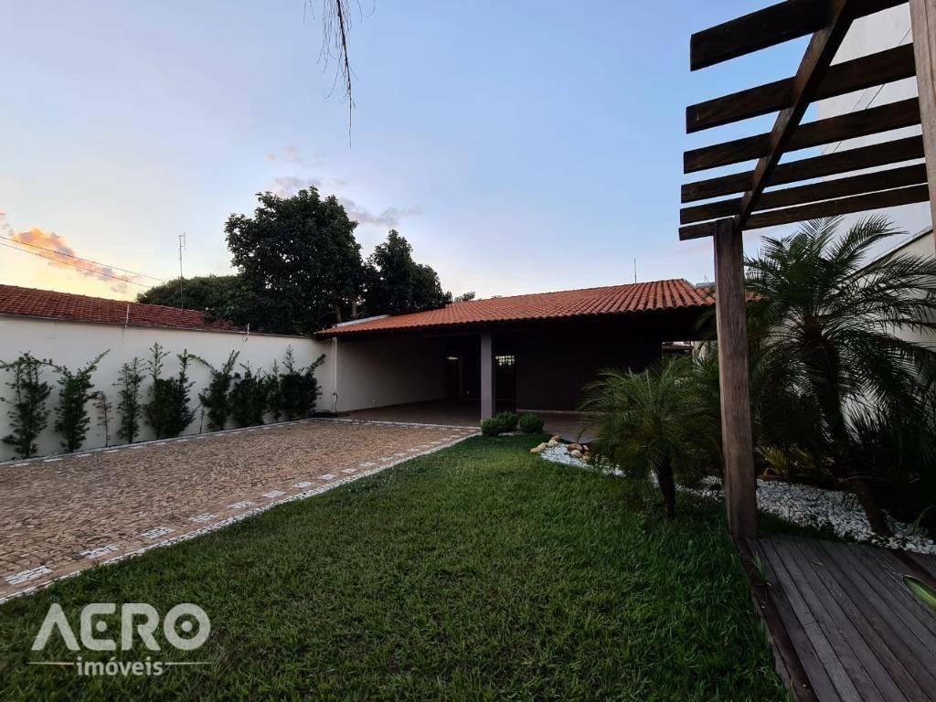 Casa à venda com 2 quartos, 250m² - Foto 8