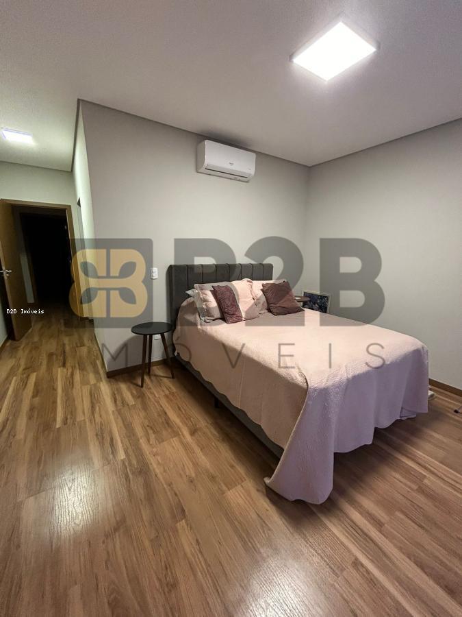 Casa de Condomínio à venda com 3 quartos, 300m² - Foto 18