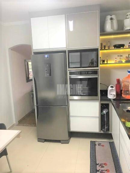 Sobrado à venda com 3 quartos, 234m² - Foto 5