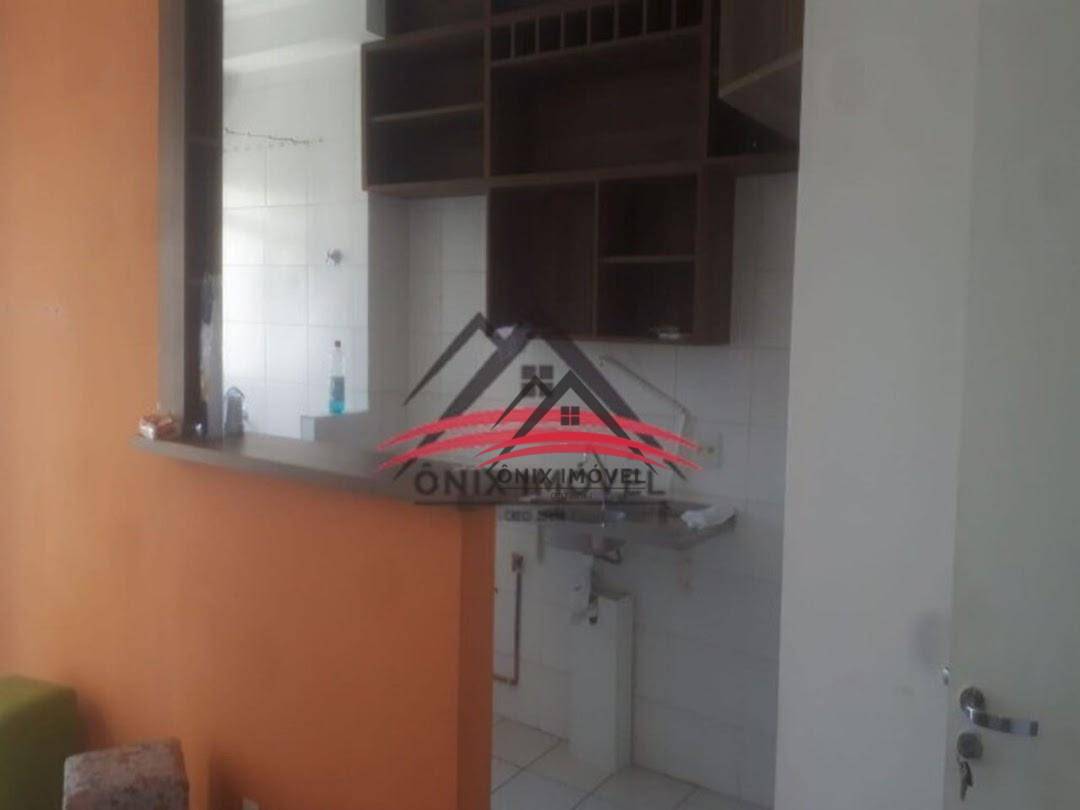 Apartamento à venda com 2 quartos, 50m² - Foto 13