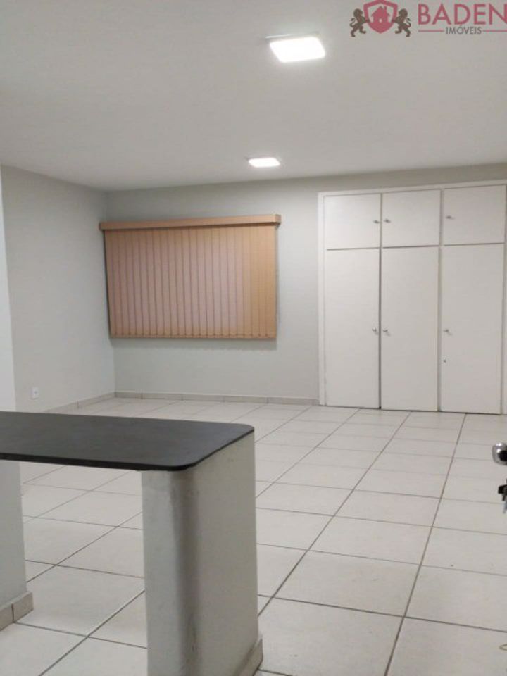 Apartamento à venda com 1 quarto, 27m² - Foto 1