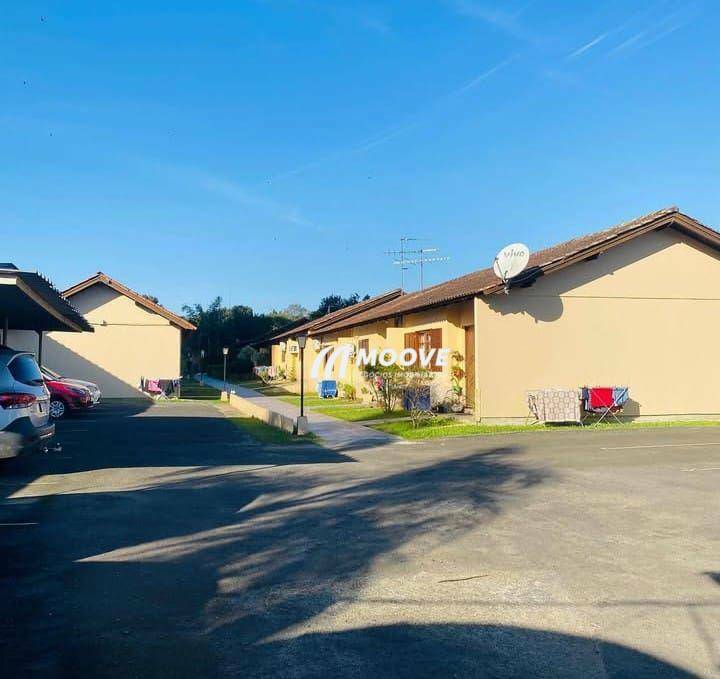 Casa à venda com 2 quartos, 54m² - Foto 13