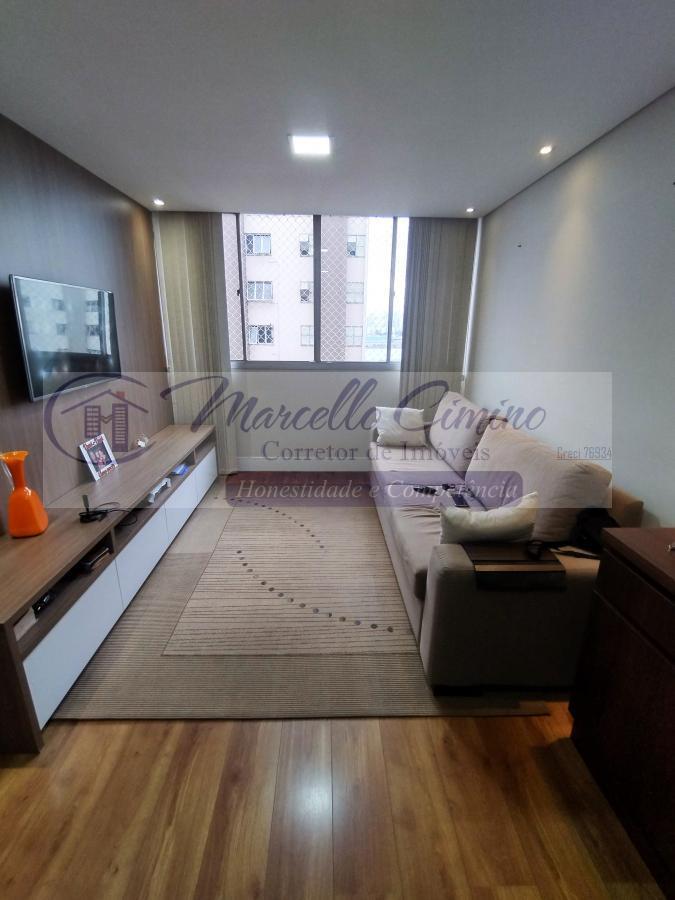 Apartamento à venda com 2 quartos, 70m² - Foto 2