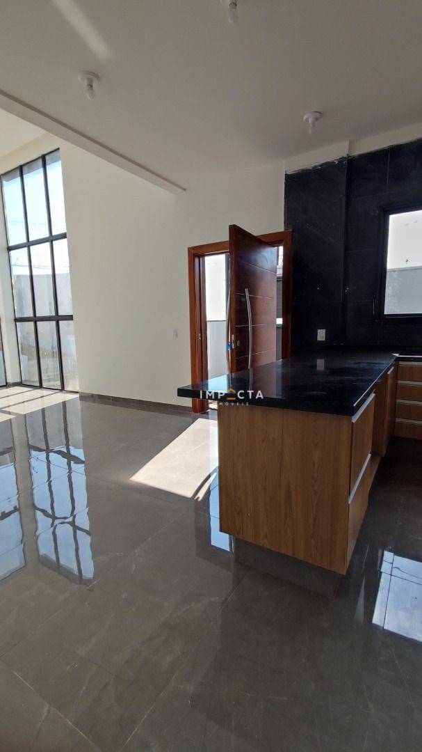 Casa à venda com 3 quartos, 147m² - Foto 4