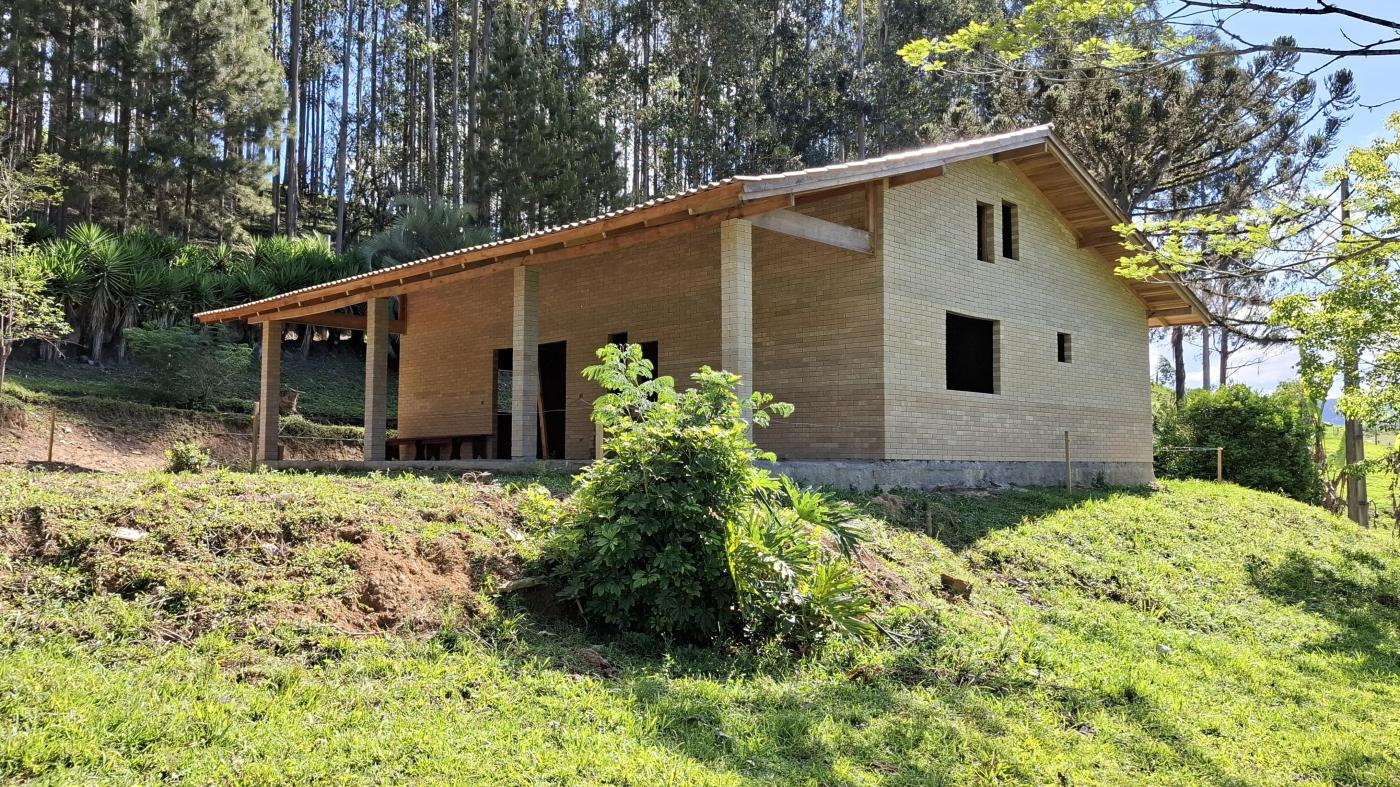 Fazenda à venda com 2 quartos, 8000m² - Foto 6