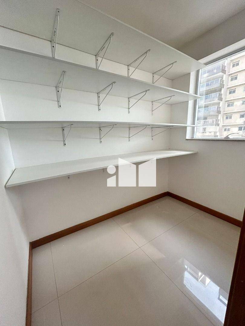 Apartamento à venda com 4 quartos, 180m² - Foto 23