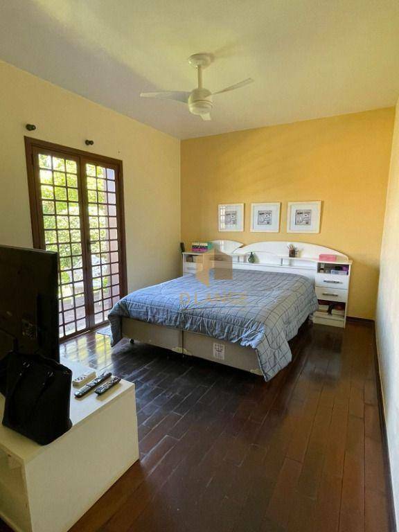 Casa à venda com 3 quartos, 326m² - Foto 22