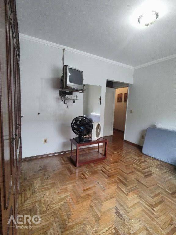 Casa à venda com 4 quartos, 272m² - Foto 23