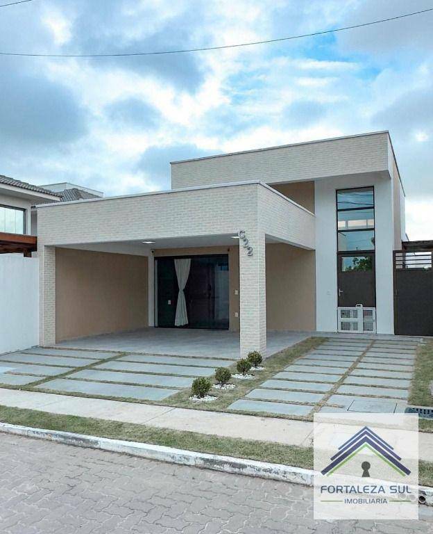 Casa de Condomínio à venda com 4 quartos, 185m² - Foto 1