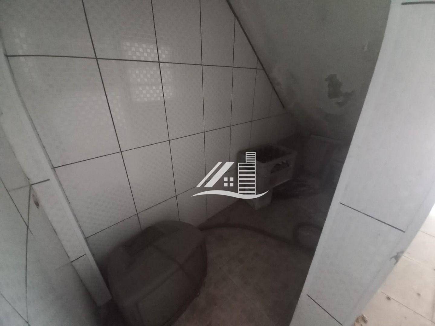 Sobrado à venda com 3 quartos, 128m² - Foto 4