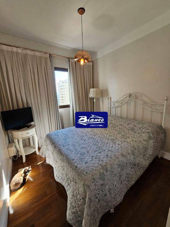 Apartamento à venda com 3 quartos, 130m² - Foto 11