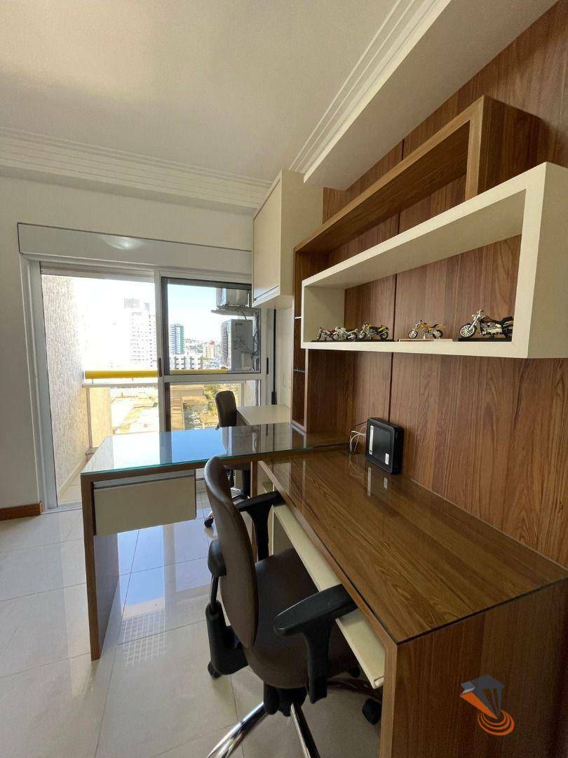 Apartamento à venda com 4 quartos, 150m² - Foto 30