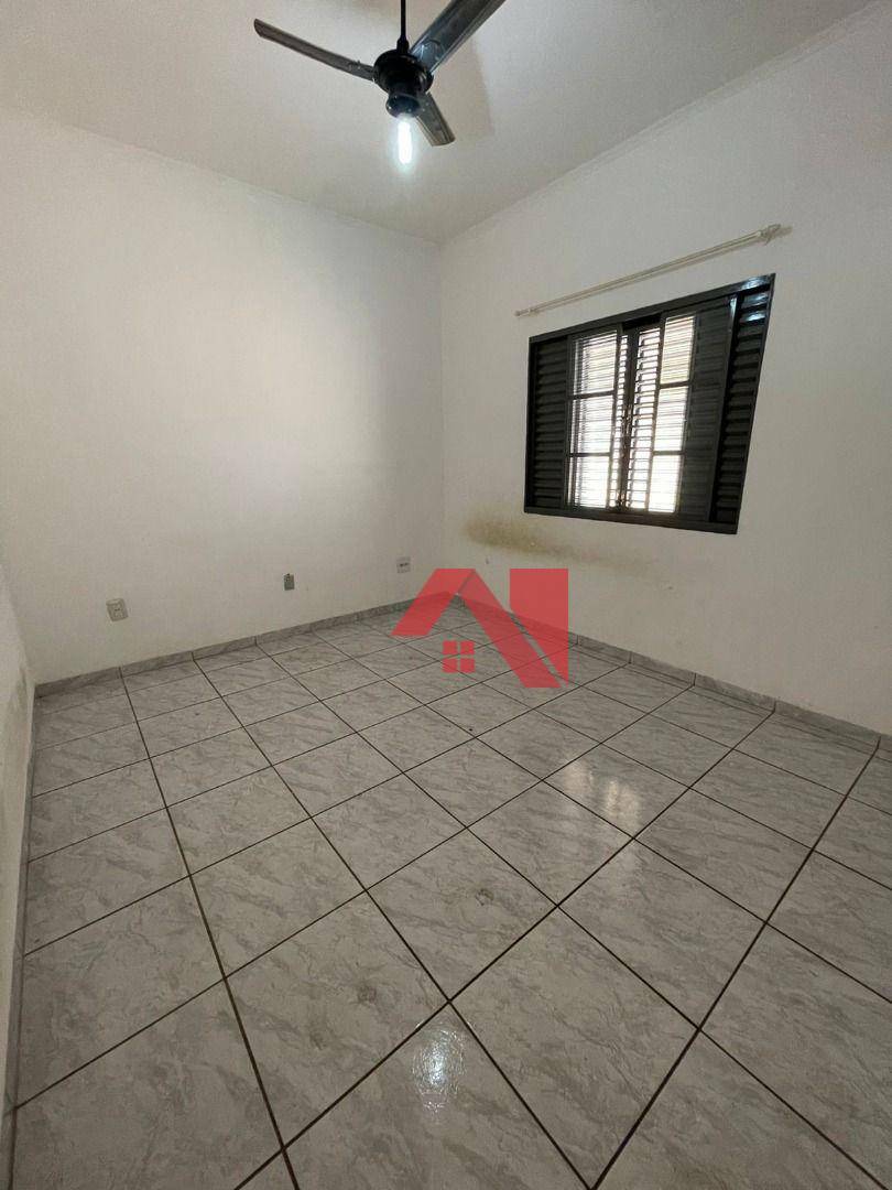 Casa à venda com 5 quartos, 230m² - Foto 24