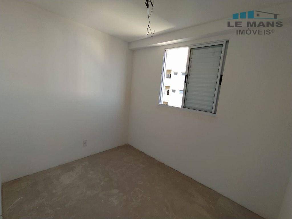 Apartamento à venda com 3 quartos, 75m² - Foto 16