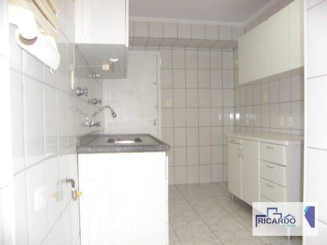 Apartamento à venda com 2 quartos, 78m² - Foto 13