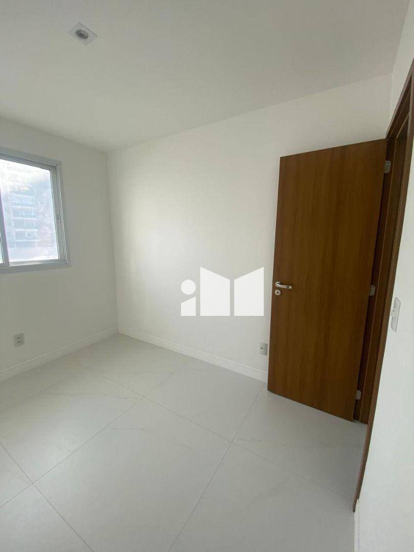 Apartamento à venda com 3 quartos, 80m² - Foto 13