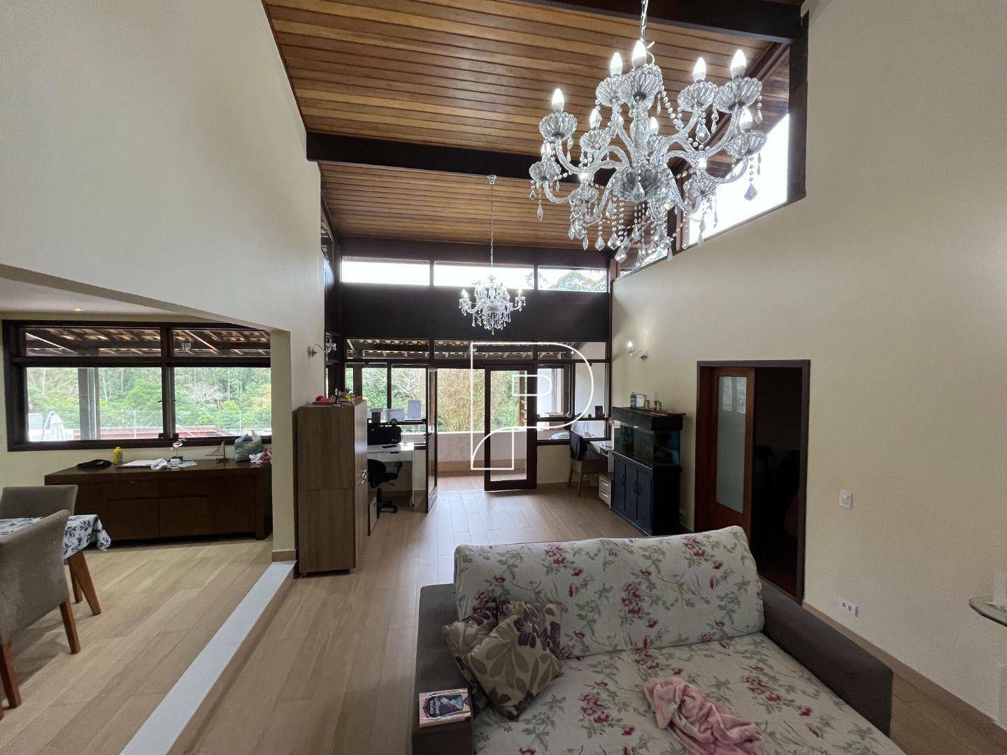 Casa de Condomínio à venda com 4 quartos, 335m² - Foto 5