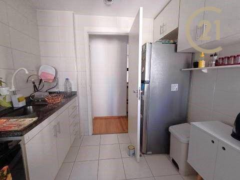 Apartamento à venda com 2 quartos, 60m² - Foto 19