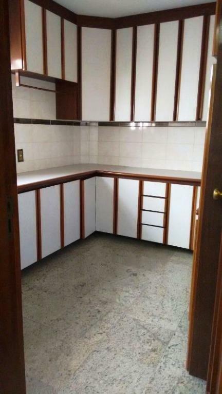 Sobrado à venda com 4 quartos, 609m² - Foto 14