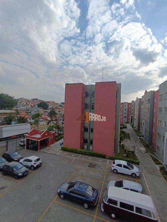 Apartamento à venda com 2 quartos, 41m² - Foto 2