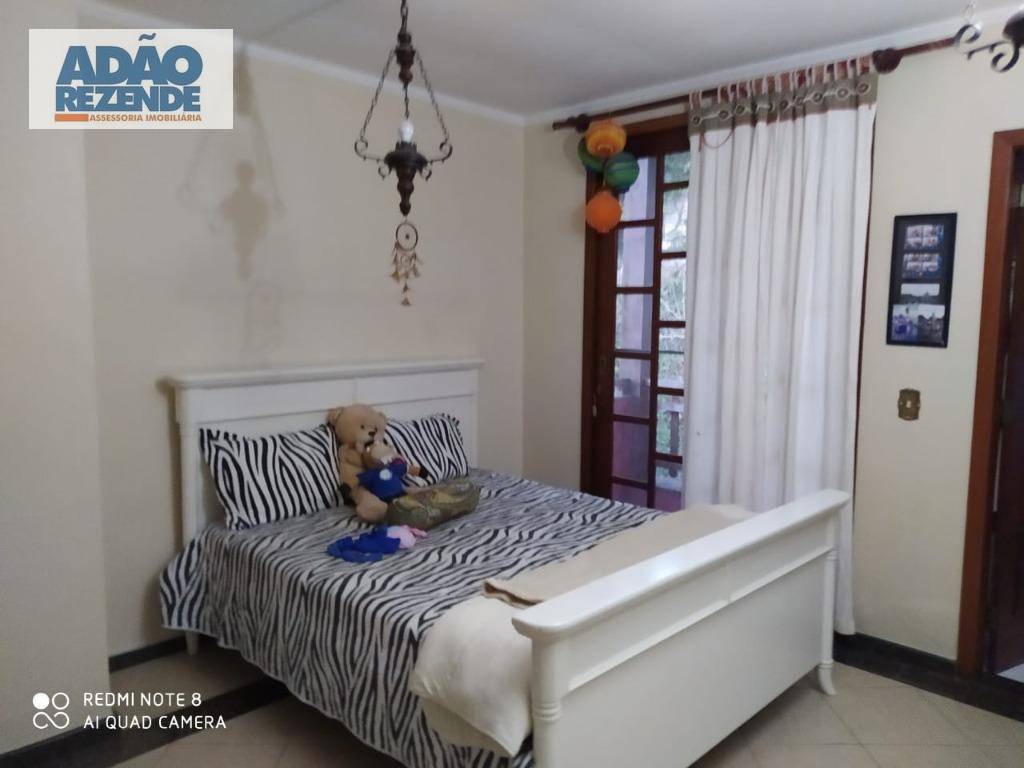 Casa de Condomínio à venda com 4 quartos, 345m² - Foto 24