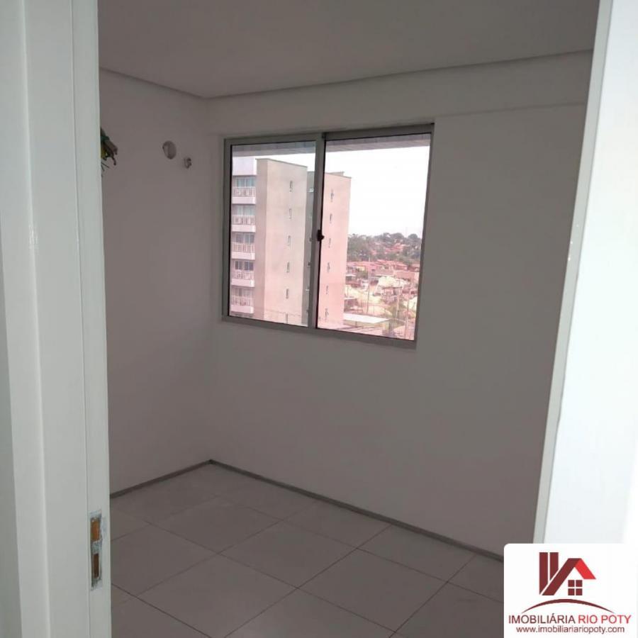 Apartamento à venda com 2 quartos, 62m² - Foto 4