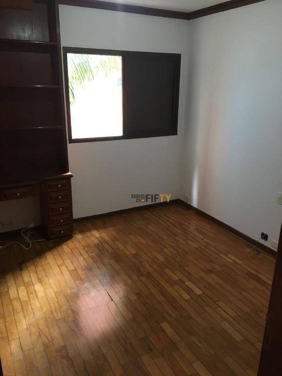 Apartamento à venda com 4 quartos, 245m² - Foto 12