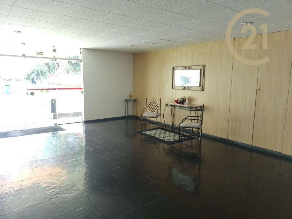 Apartamento para alugar com 3 quartos, 80m² - Foto 12