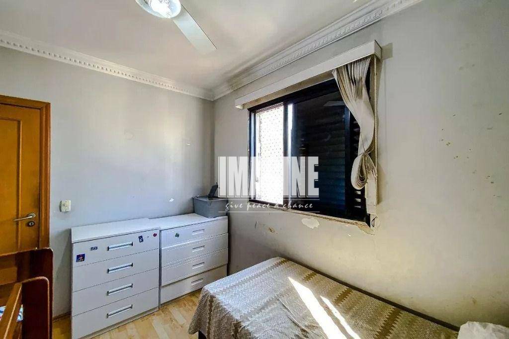 Apartamento à venda com 3 quartos, 107m² - Foto 12