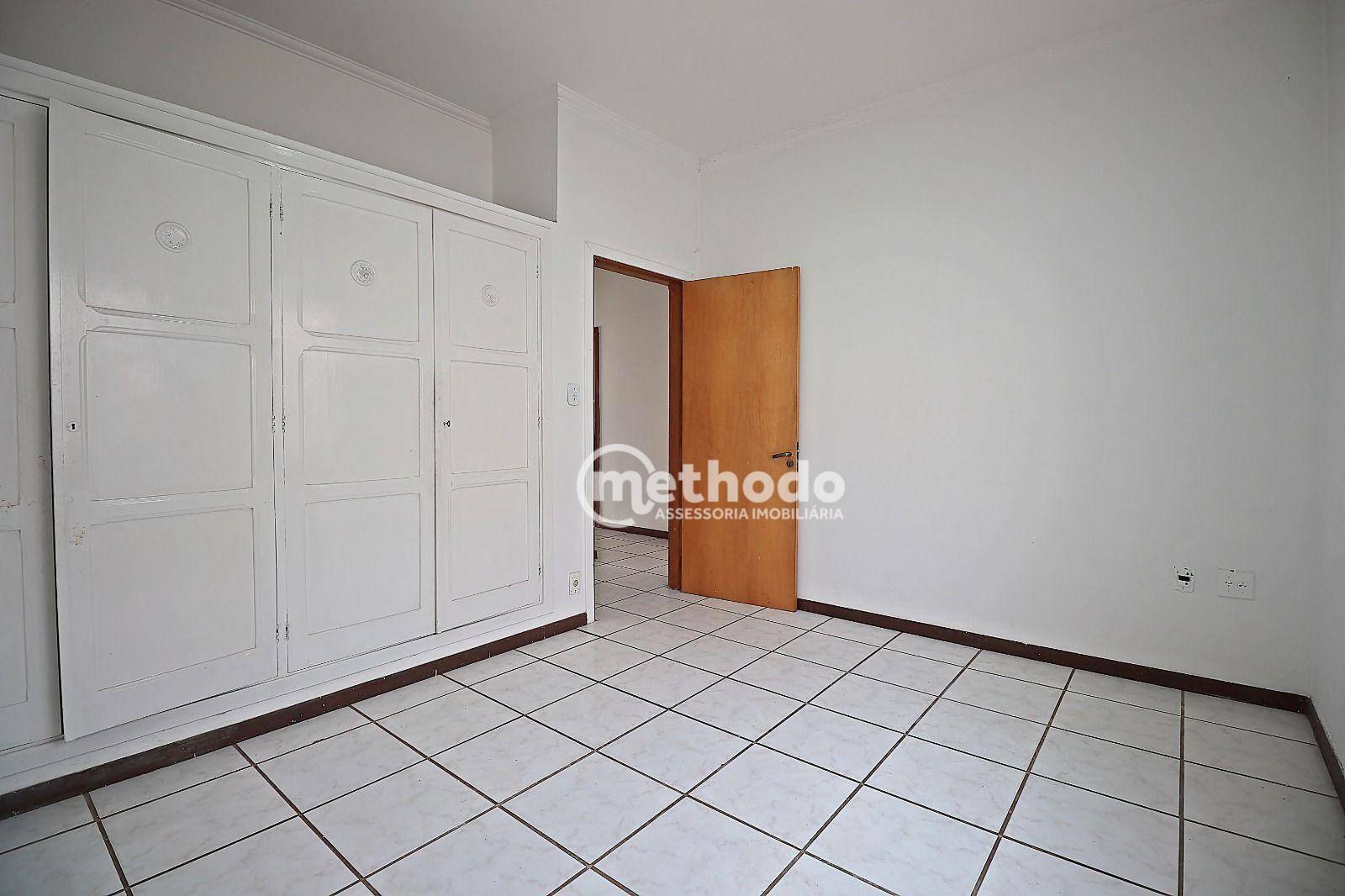 Casa para alugar com 3 quartos, 182m² - Foto 13