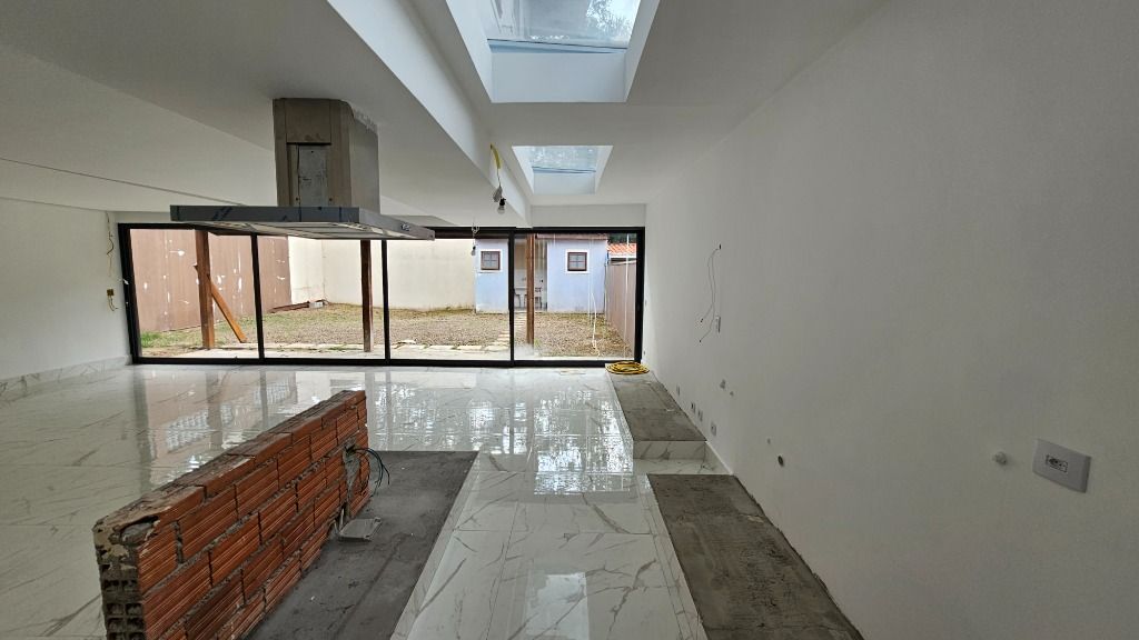 Casa de Condomínio à venda com 4 quartos, 270m² - Foto 6