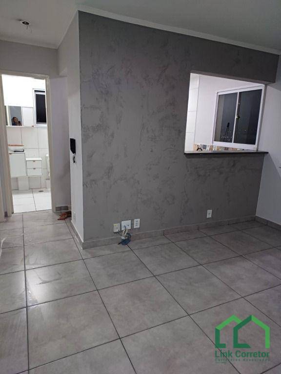 Apartamento à venda com 2 quartos, 45m² - Foto 11