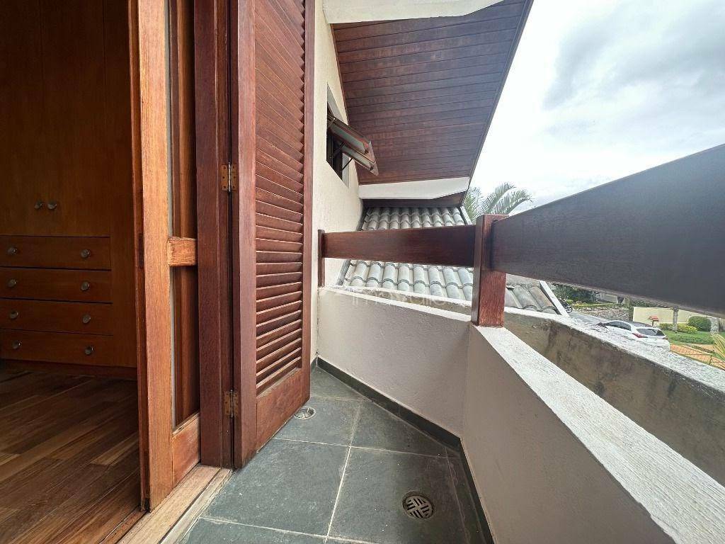 Casa de Condomínio à venda com 3 quartos, 265m² - Foto 33