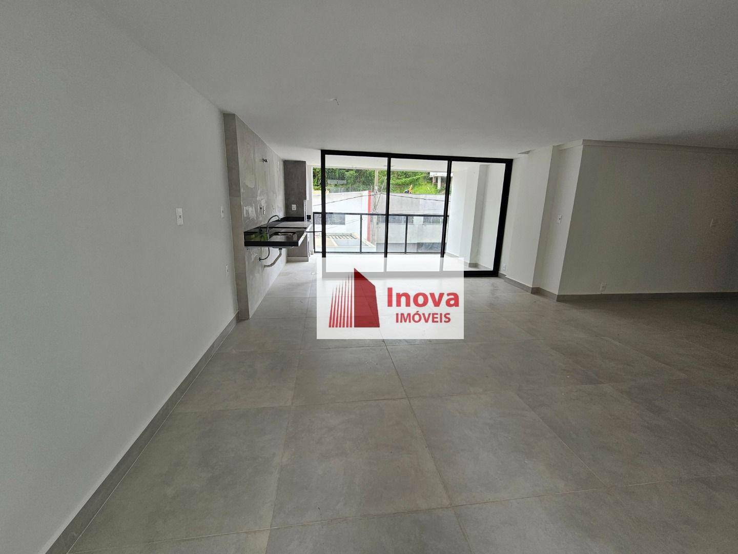 Apartamento à venda com 3 quartos, 160m² - Foto 4