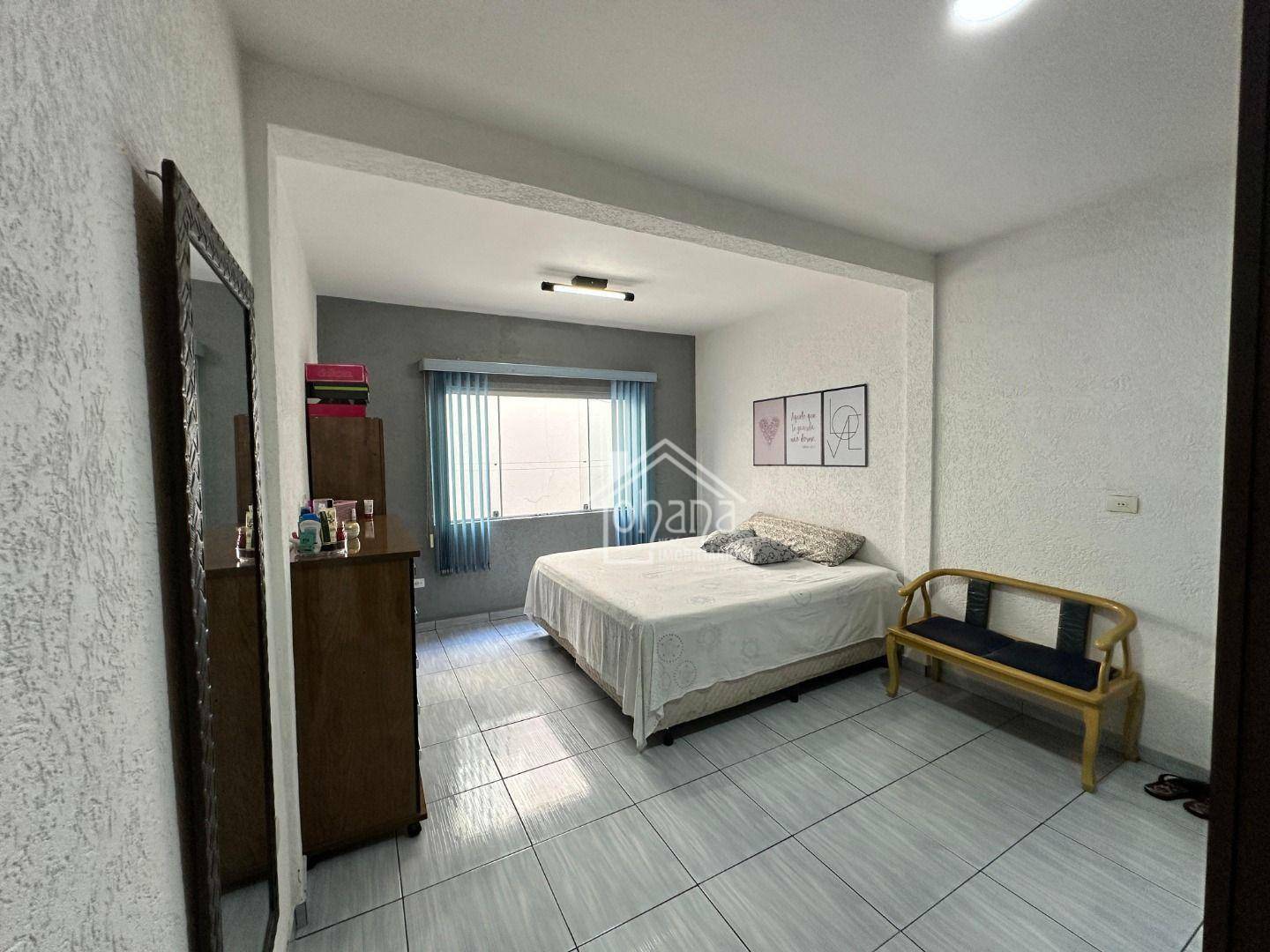 Casa à venda com 4 quartos, 246m² - Foto 16