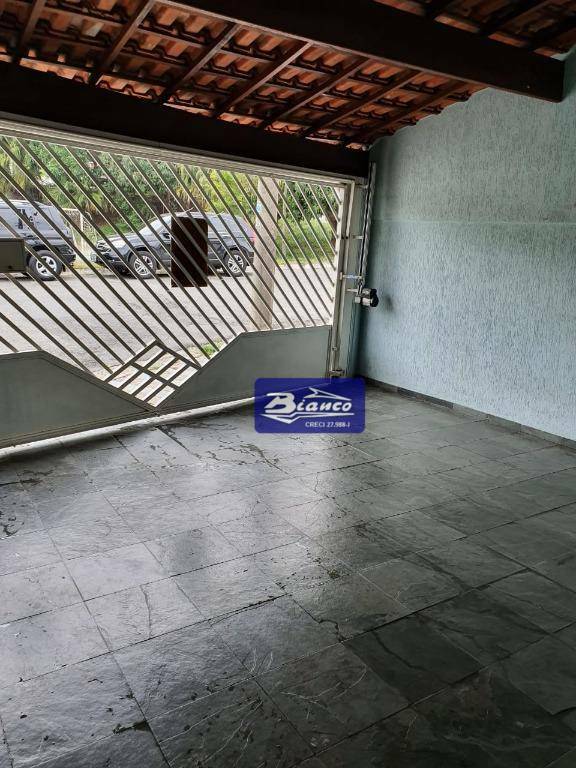 Sobrado à venda com 3 quartos, 161m² - Foto 4